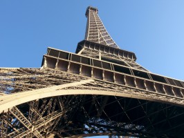 Eiffel prizsi tornya 