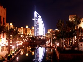 Dubai - a csoda csak egy pillanat mve 
