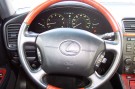 Lexus LS 400 - A mad�m